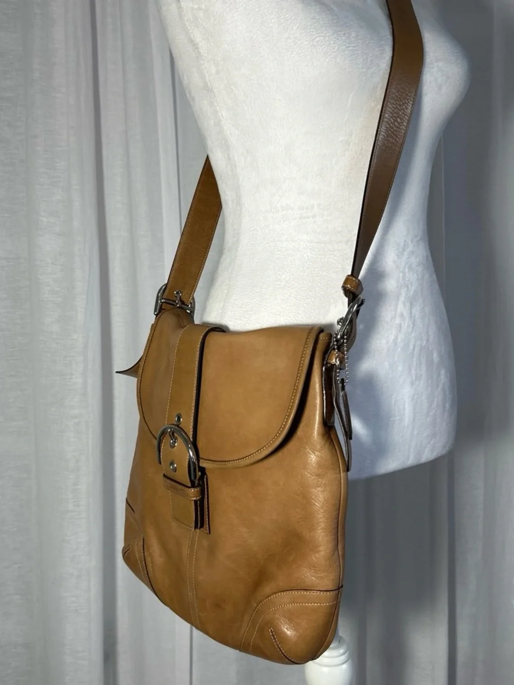 Coach buttery tan